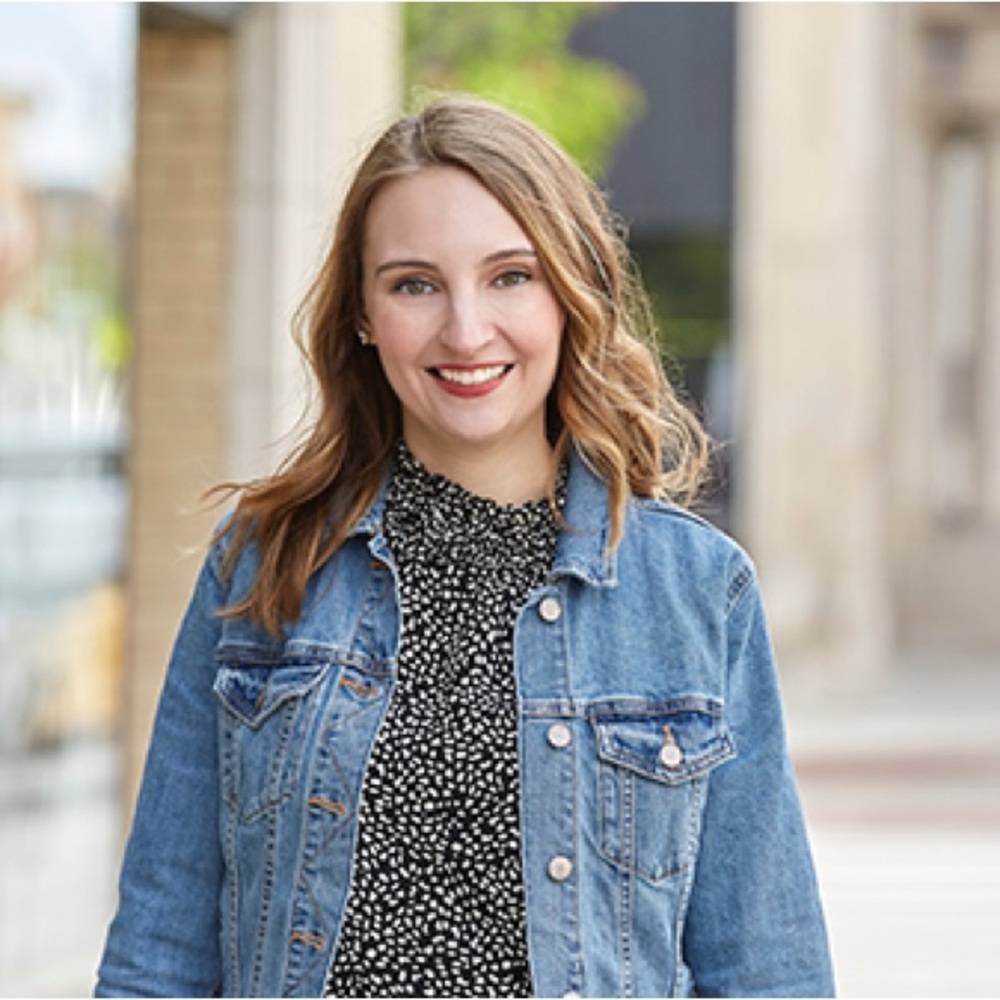 Meet your Posher, Carolyn